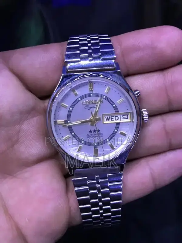 Vintage Cornavin Men's Mechanical Watch - Classic Swiss Timepiece