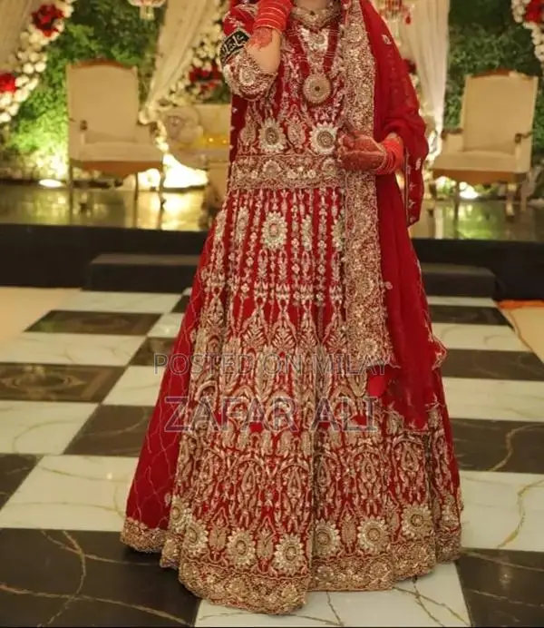 Elegant Reddish Maroon Bridal Dress with Complete Jewelry Set