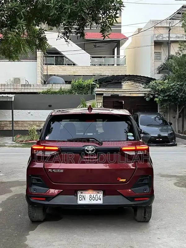 Toyota Raiz G Compact SUV with Excellent Condition