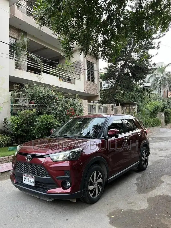 Toyota Raiz G Compact SUV with Excellent Condition