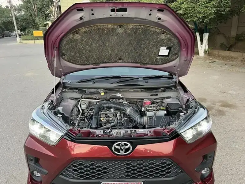 Toyota Raiz G Compact SUV with Excellent Condition