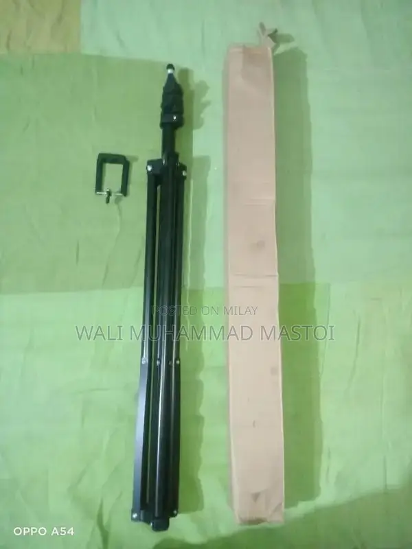 Professional 7-Foot Video Recording Stand for High-Quality Content