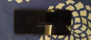 Vivo Y28 Smartphone - Compact Mobile Device with Charger