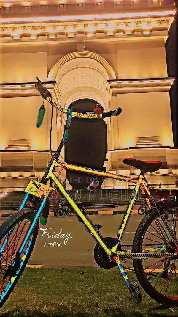 Adult Mountain Bicycle - Durable Outdoor Cycling Bike