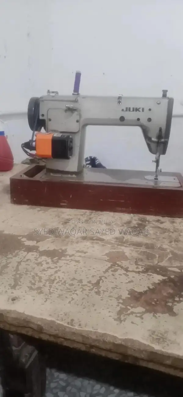 Juki 555 Industrial Sewing Machine