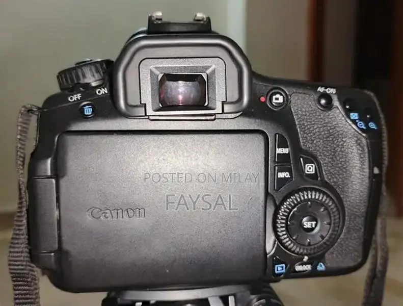 Canon 60D DSLR Camera Kit with 18-55mm Lens and Accessories