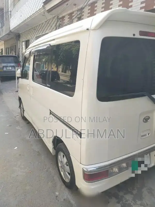 Daihatsu Atrai Wagon - Well-Maintained 2014 Compact MPV