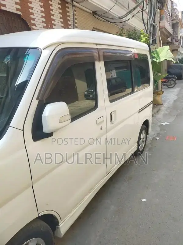 Daihatsu Atrai Wagon - Well-Maintained 2014 Compact MPV