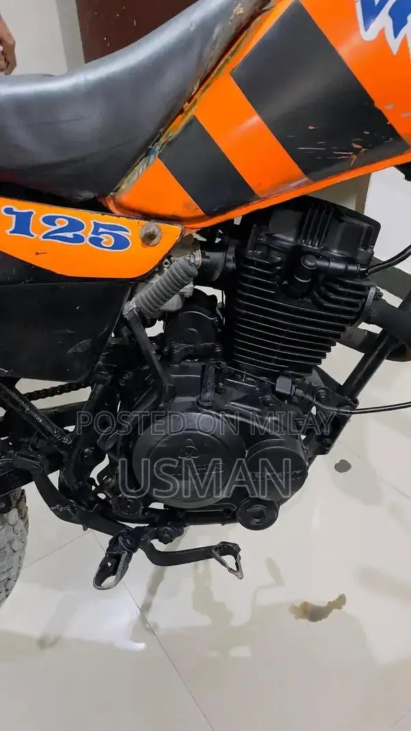 1982 Enduro 125cc Japanese Trail Motorcycle