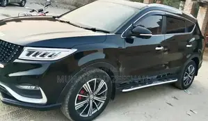 DFSK Glory 580 Pro Midsize SUV 2022 Model