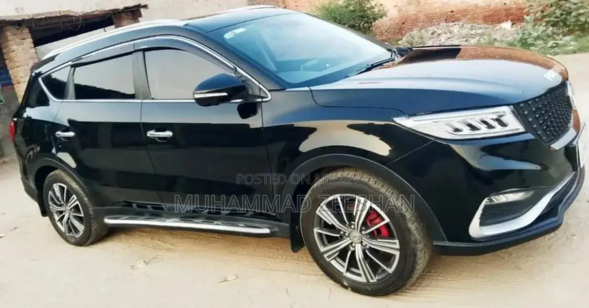 DFSK Glory 580 Pro Midsize SUV 2022 Model