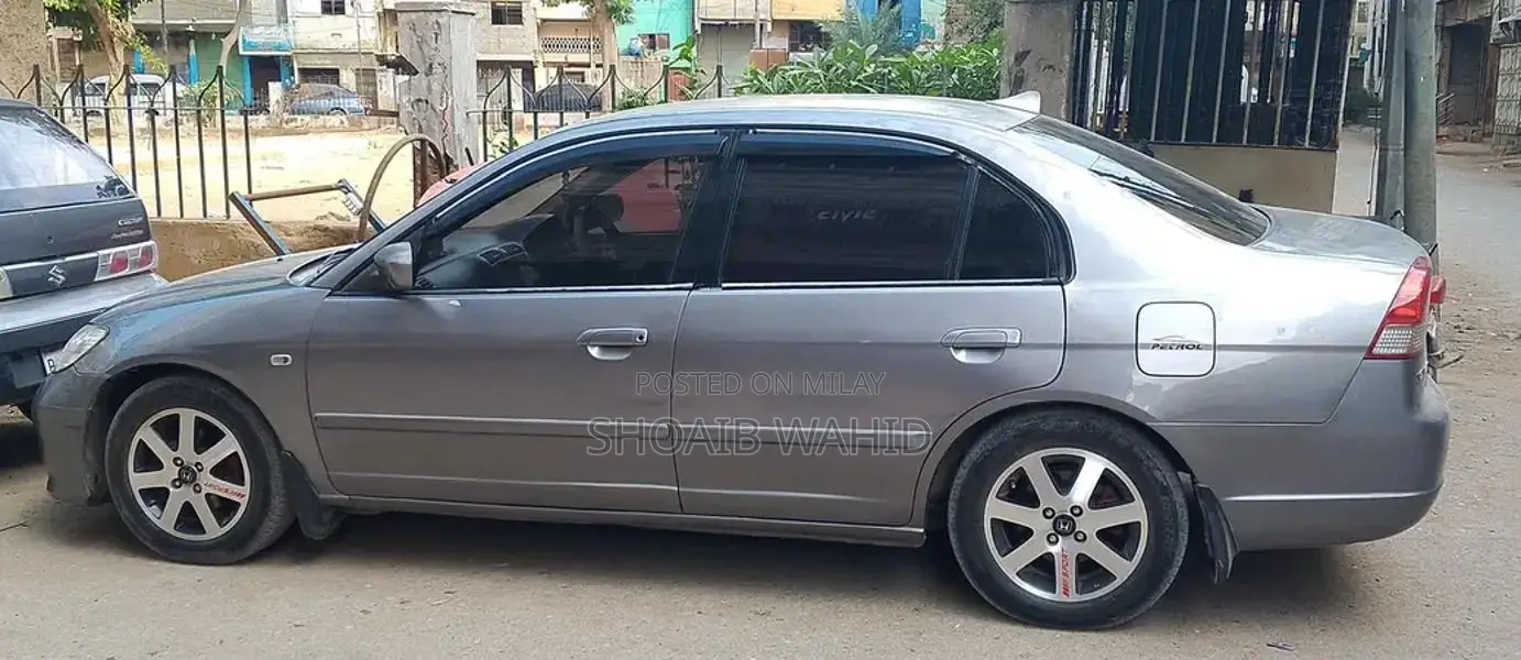 Honda Civic VTI 2004 Automatic Sedan with Premium Features