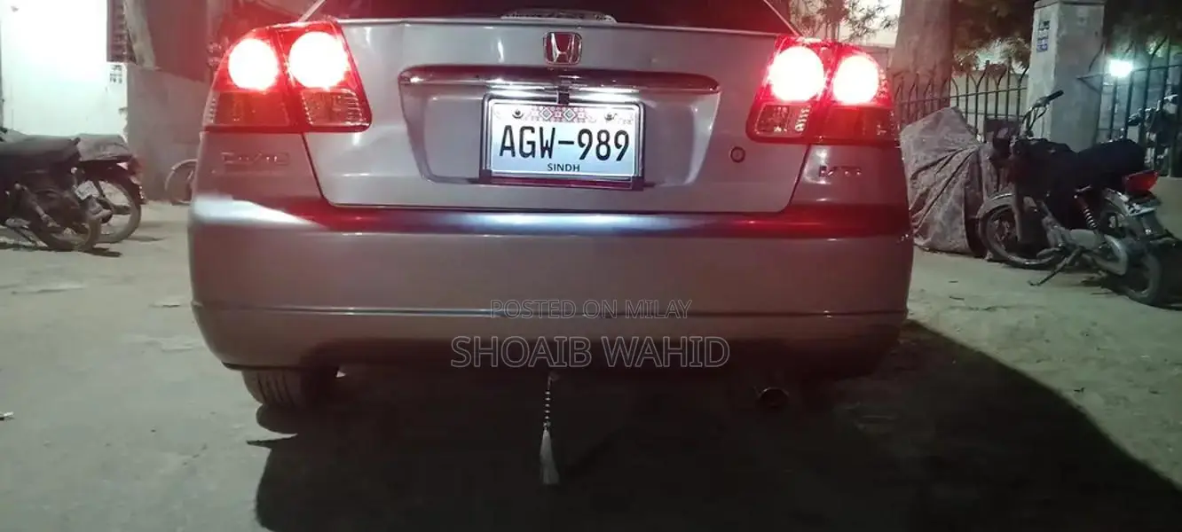 Honda Civic VTI 2004 Automatic Sedan with Premium Features