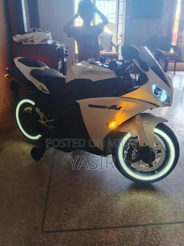 Kids Electric Scooter - Fun Outdoor Ride-On Toy