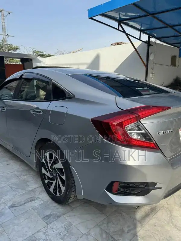 2017 Honda Civic Turbo Sedan - Low Mileage, Premium Condition