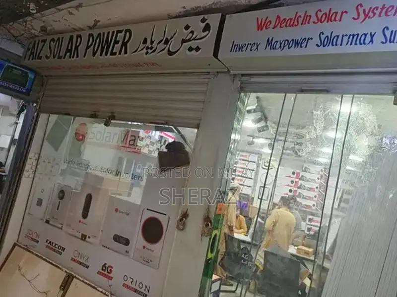 Solar Panel Systems with Hybrid Inverters and Battery Backup