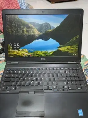 Photo - Dell Latitude E5550 15.6" Business Laptop Core i5