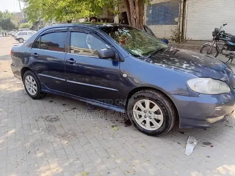 Spacious Family Sedan with Comfortable 4-Door Design