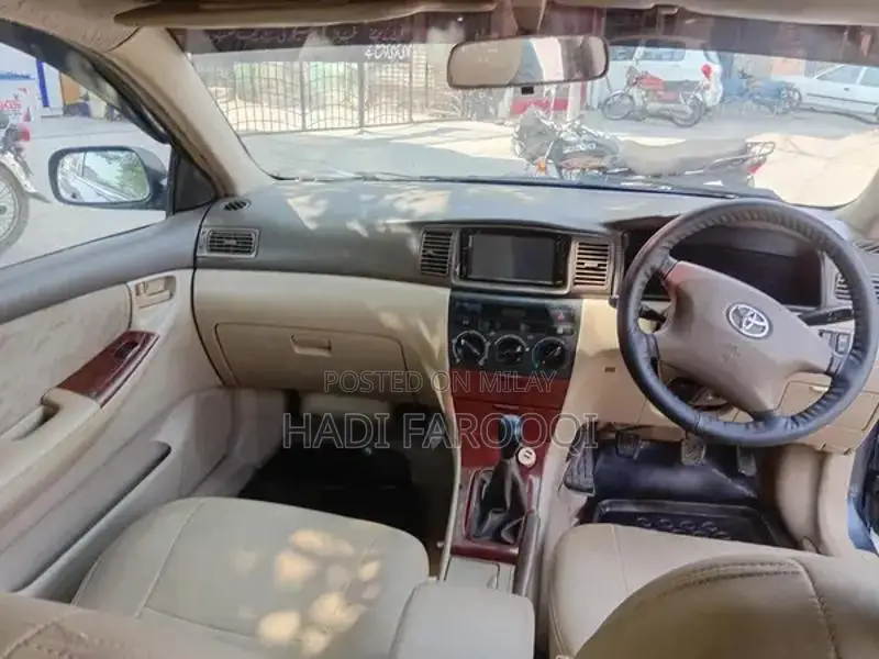 Spacious Family Sedan with Comfortable 4-Door Design