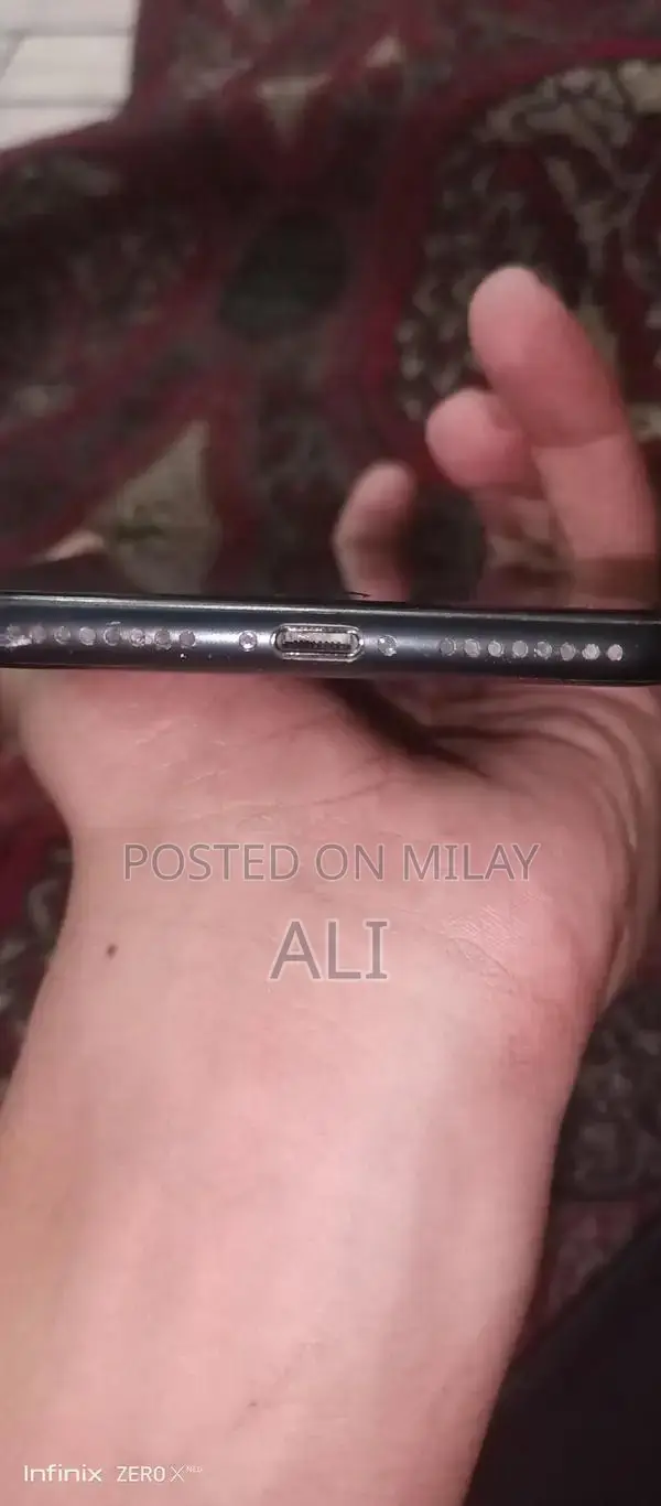 Apple iPhone 7 Plus Bypass 128GB Smartphone