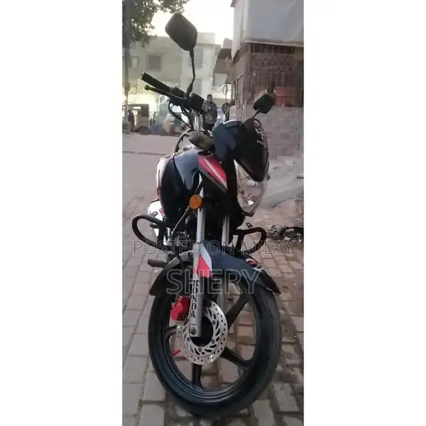 Honda CB 150F Motorcycle - City Ride Condition