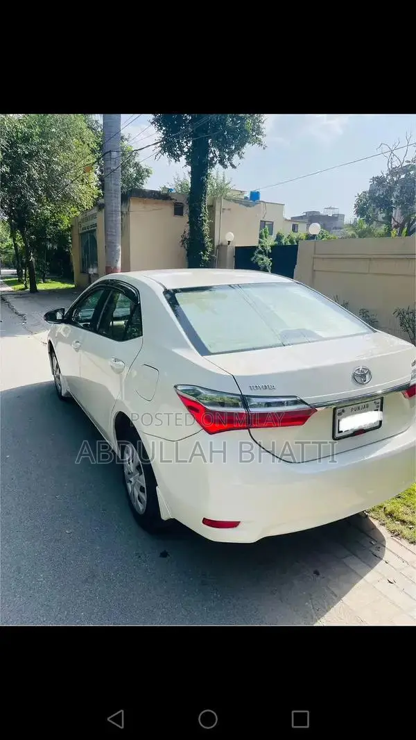 Toyota Corolla GLI 1.3 Manual Sedan - Low Mileage Sedan