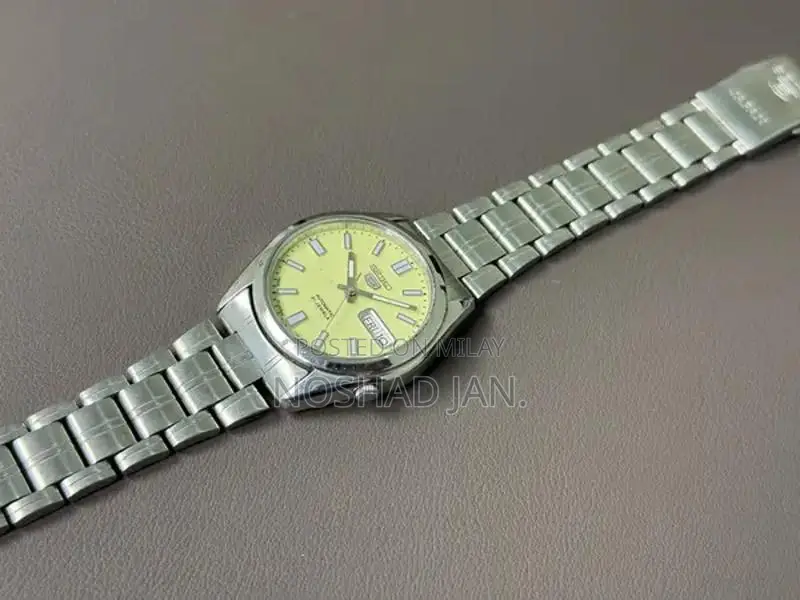 Seiko 5 Automatic Men's Stainless Steel Watch with Radion Dial - Japan