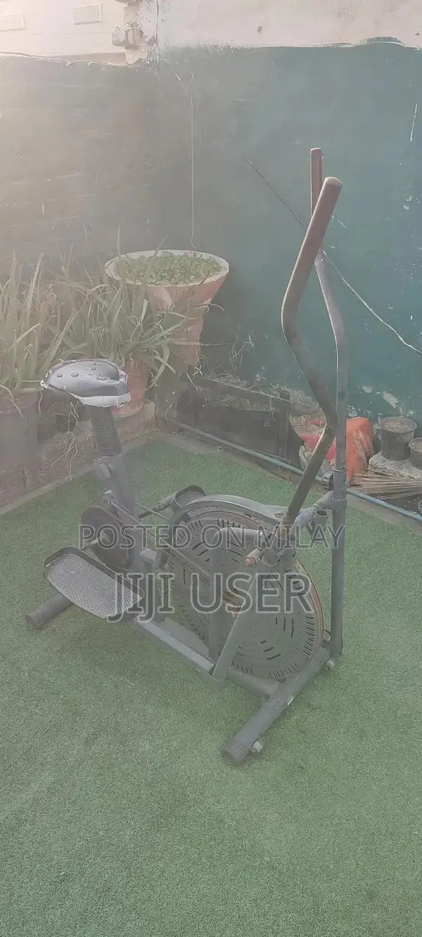 Elyptical Exercise Cycle for Fitness Training