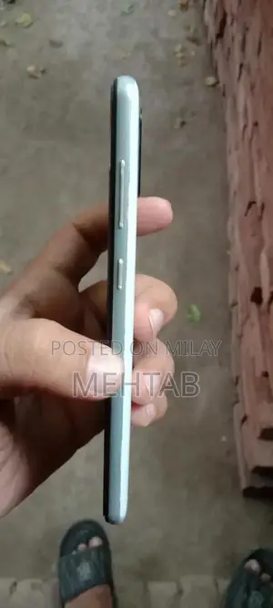 Samsung Galaxy A31 Smartphone - Complete Set with Accessories