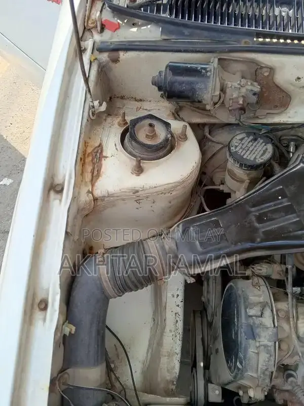 Cultus Sedan Compact Car Model 2006 Reliable Family Vehicle