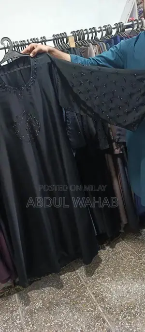 Elegant Bazu Style Abaya - Comfortable Modest Wear