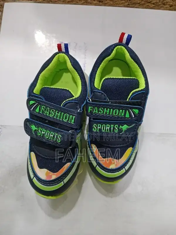 Kids Light-Up Comfortable Walking Shoes for Boys
