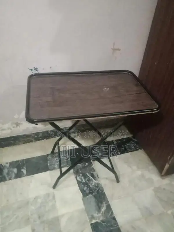 Wooden Home Furniture Piece for Relocation