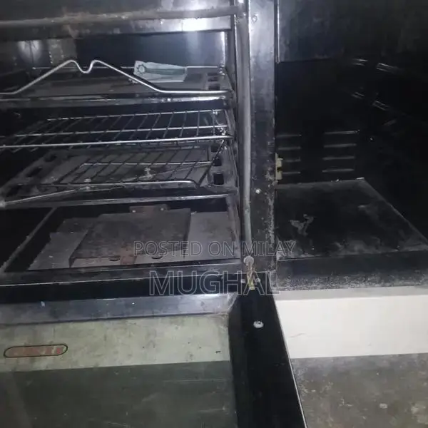 Domesto 3 Burners Cooking Range - Premium Kitchen Appliance