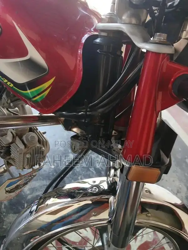 CD 70 Motorcycle - Gently Used Single Cylinder Bike