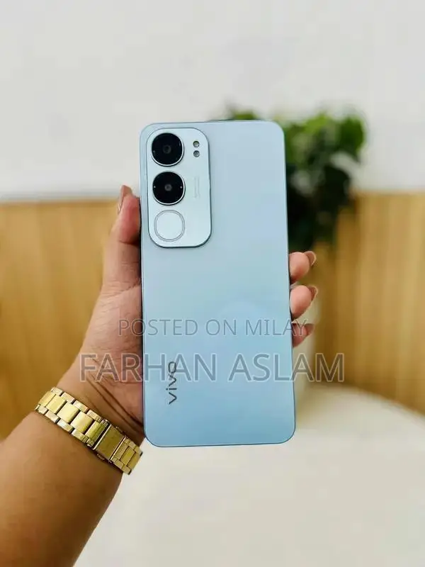 Vivo Smartphone Mid-Range Device with Ample Storage