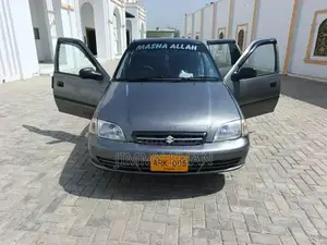 Photo - 2008 Suzuki Cultus Compact Car with Sound System