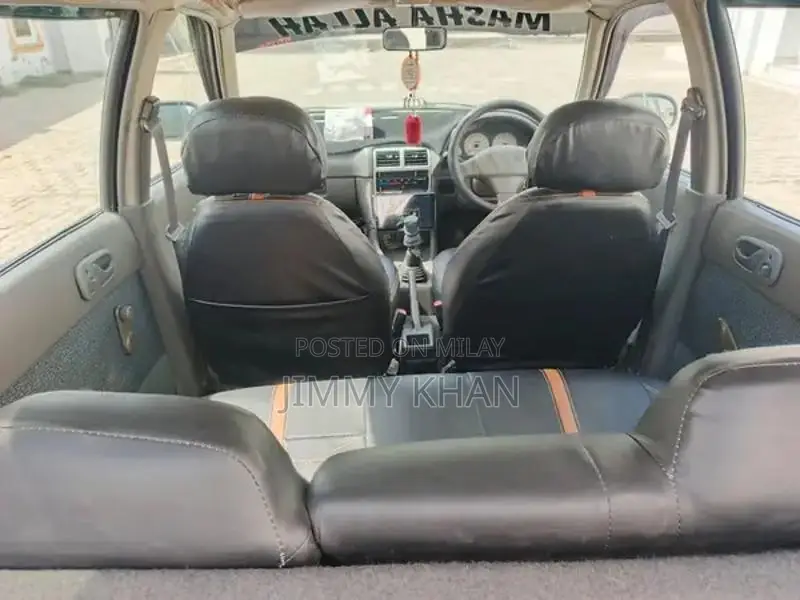 2008 Suzuki Cultus Compact Car with Sound System