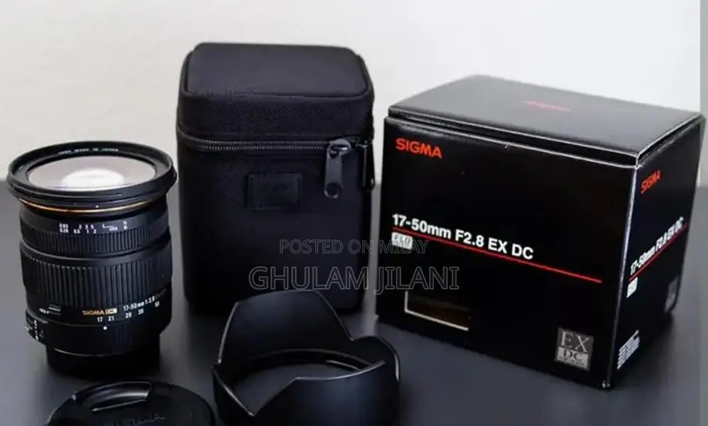 Canon 250D DSLR Camera with Sigma 17-50mm Lens Kit