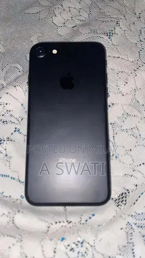 Apple iPhone 7 32GB Smartphone - Pre-Owned Condition