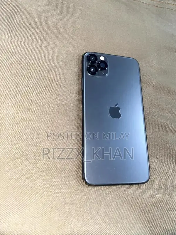 Apple iPhone 11 Pro Max Smartphone Black Edition