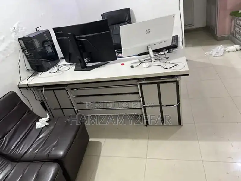 Gaming Table with Extra Features