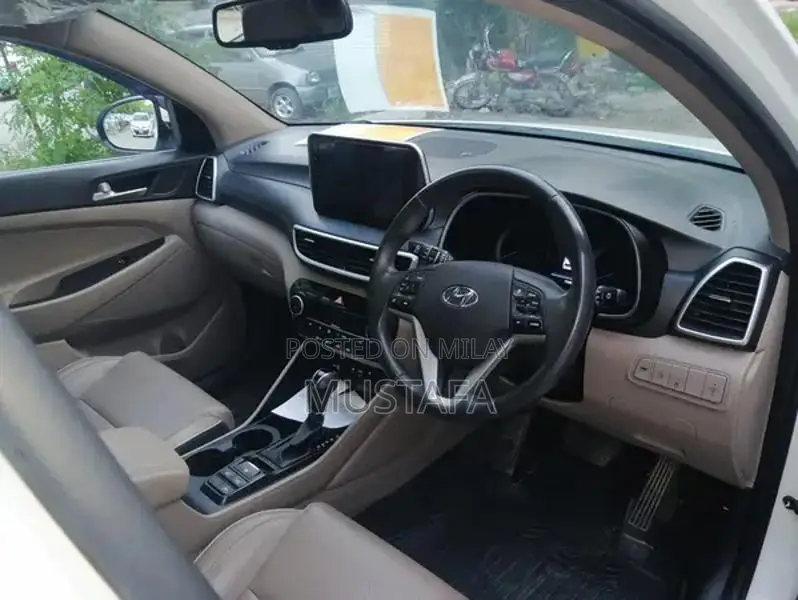 Mustafa All Wheel SUV with 1999cc Engine - Reliable Performance