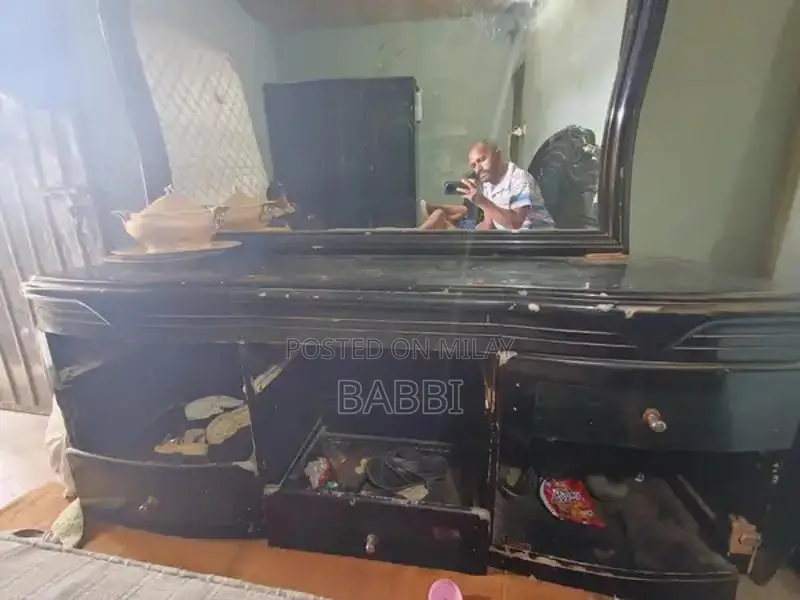 King Size Wooden Bed with Storage Cupboard and Showcase