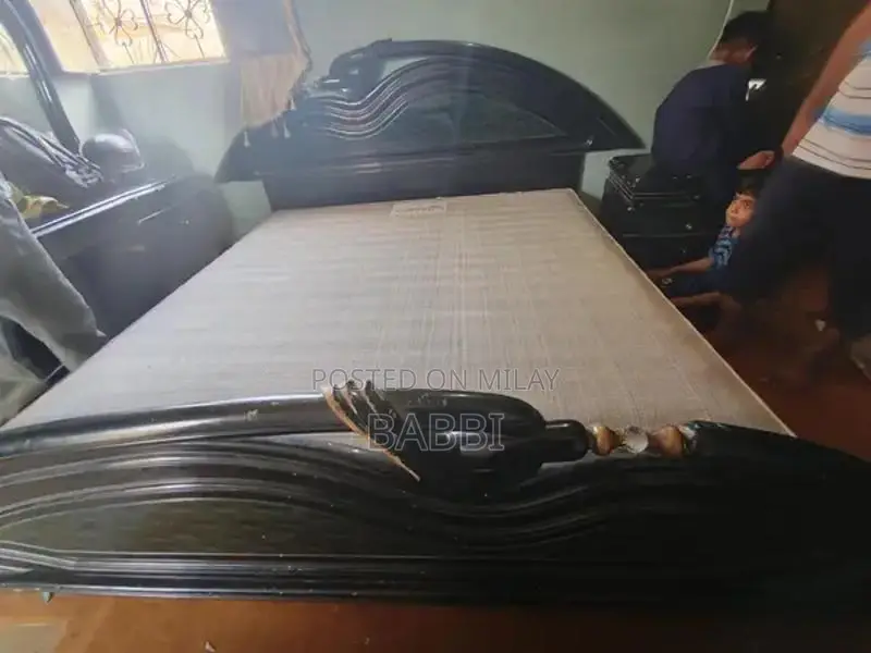 King Size Wooden Bed with Storage Cupboard and Showcase