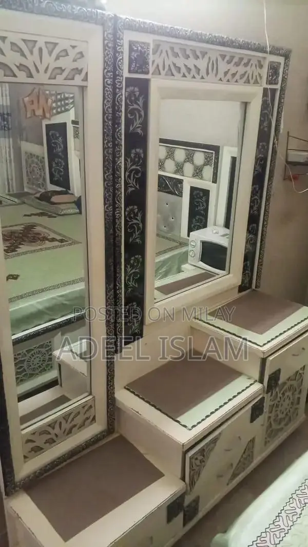 Wooden Dressing Table with Storage