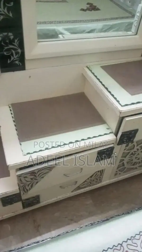 Wooden Dressing Table with Storage