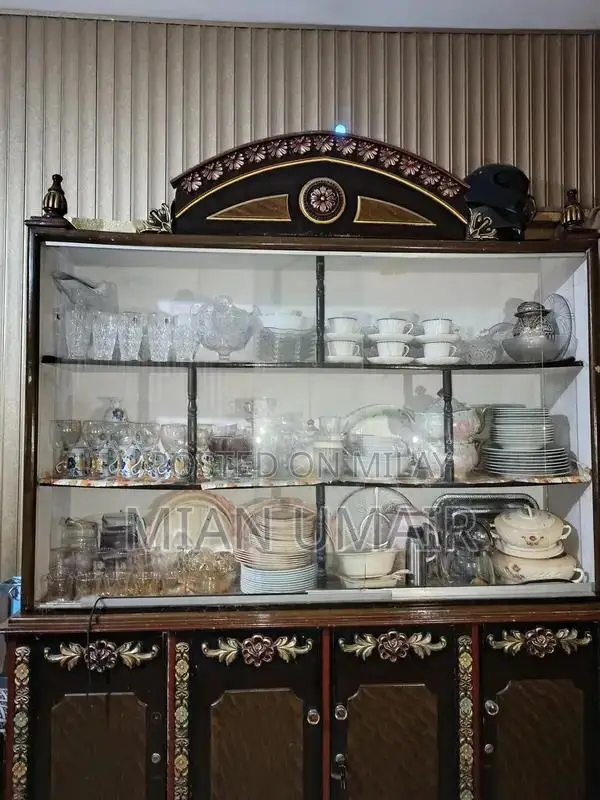 Pristine Wooden Bedside Nightstand in Excellent Condition