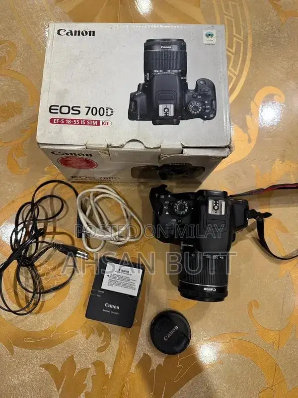 Canon 700D DSLR Camera - Excellent Condition with Accessories