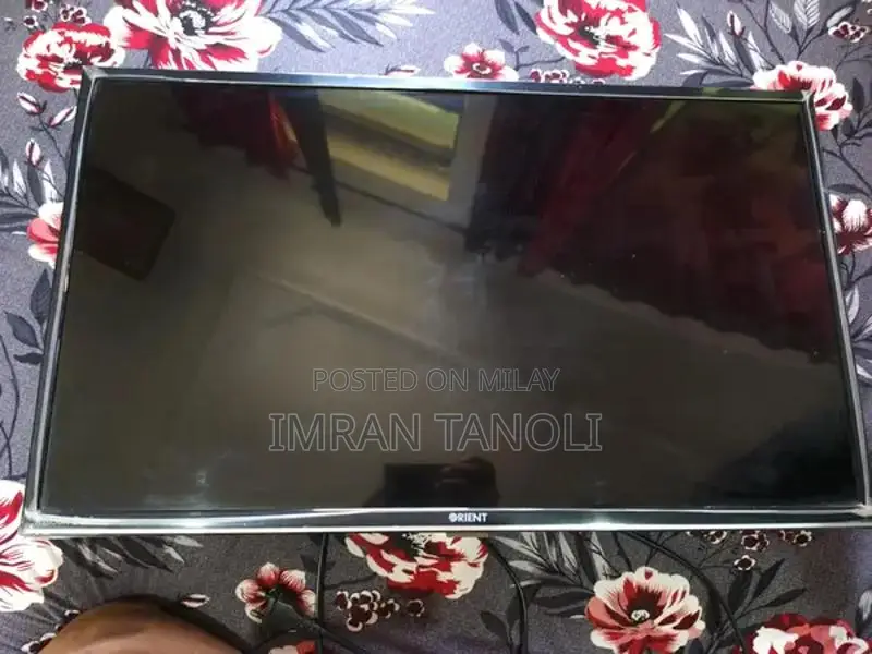 Orient LED 32-inch Display with Wall Bracket and Remote